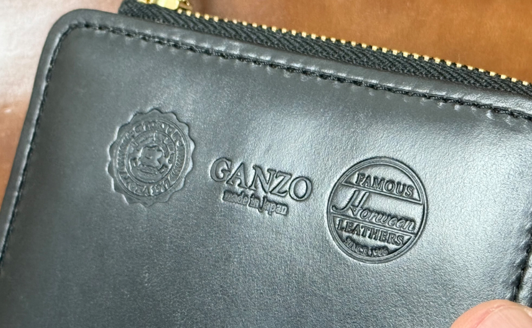 GANZOには珍しい外装の刻印