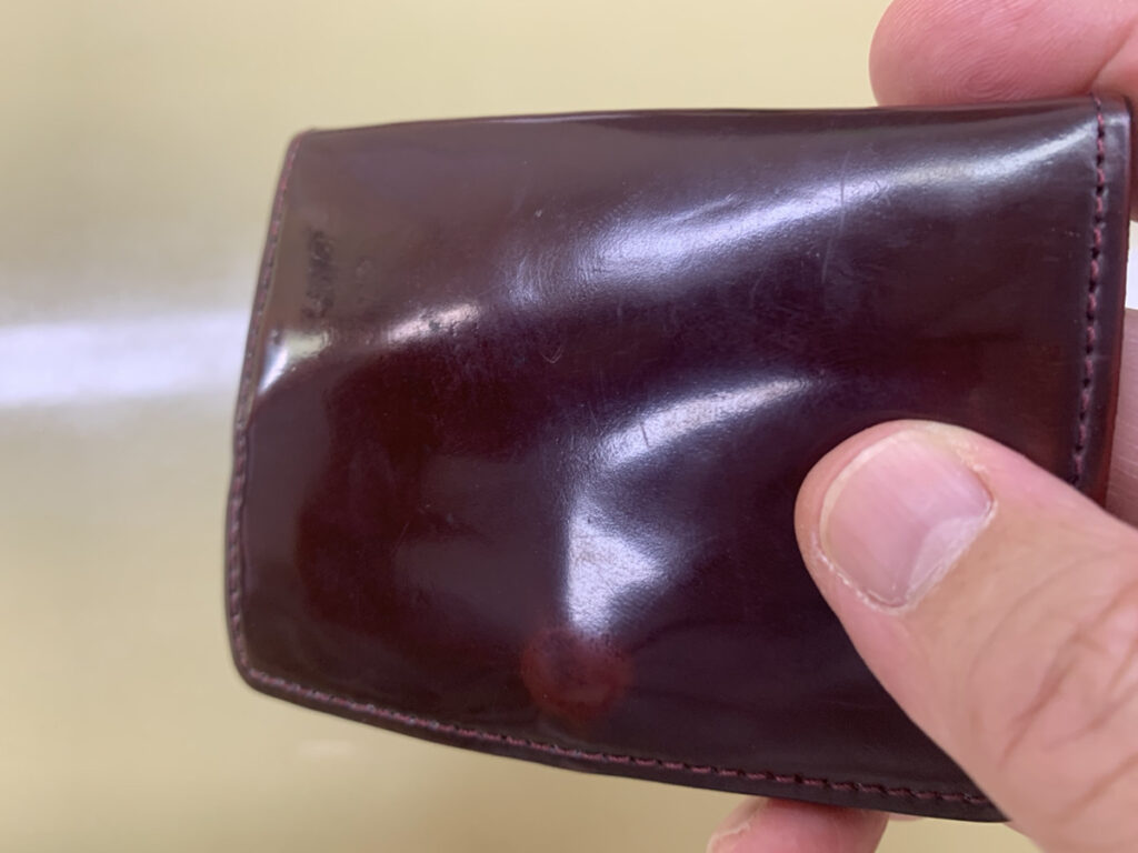 10年間ずっと尻ポケでツヤツヤになった顔料染めコードバン