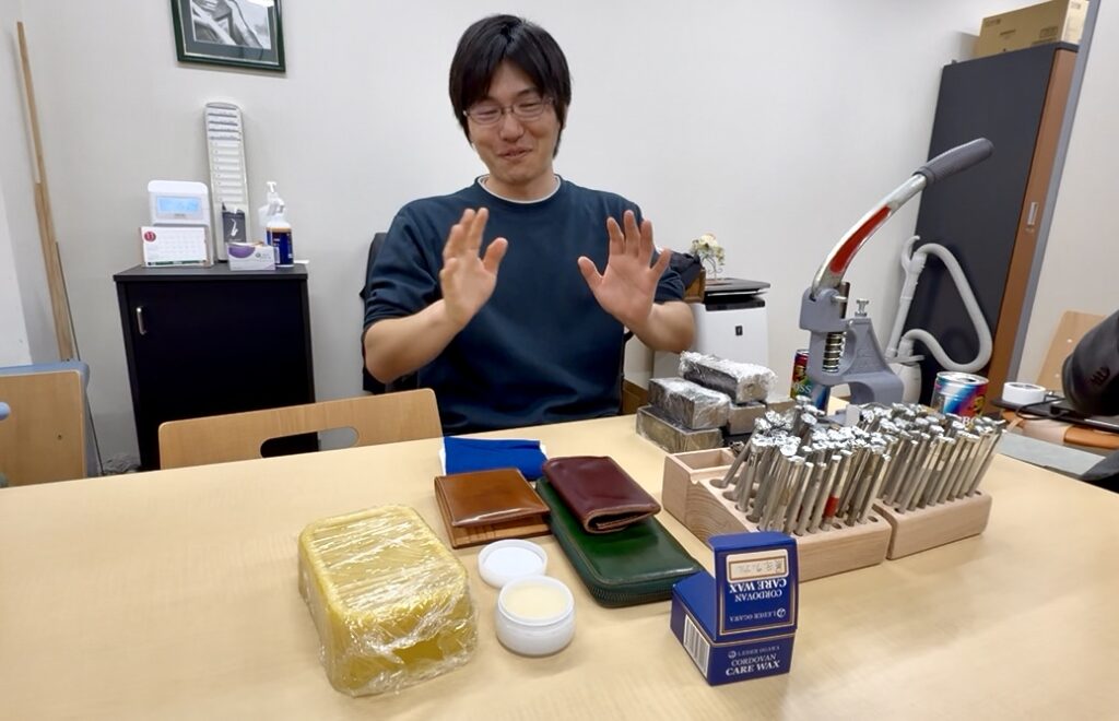 コードバン・ケア・ワックスの開発者レーデルオガワ社長のHIDEKIさん